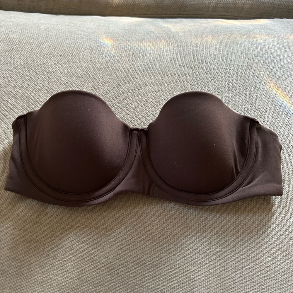 Skims Brown Strapless Bra